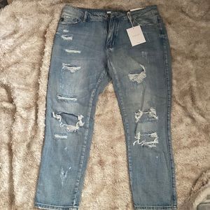 Women’s Tattered Jeans